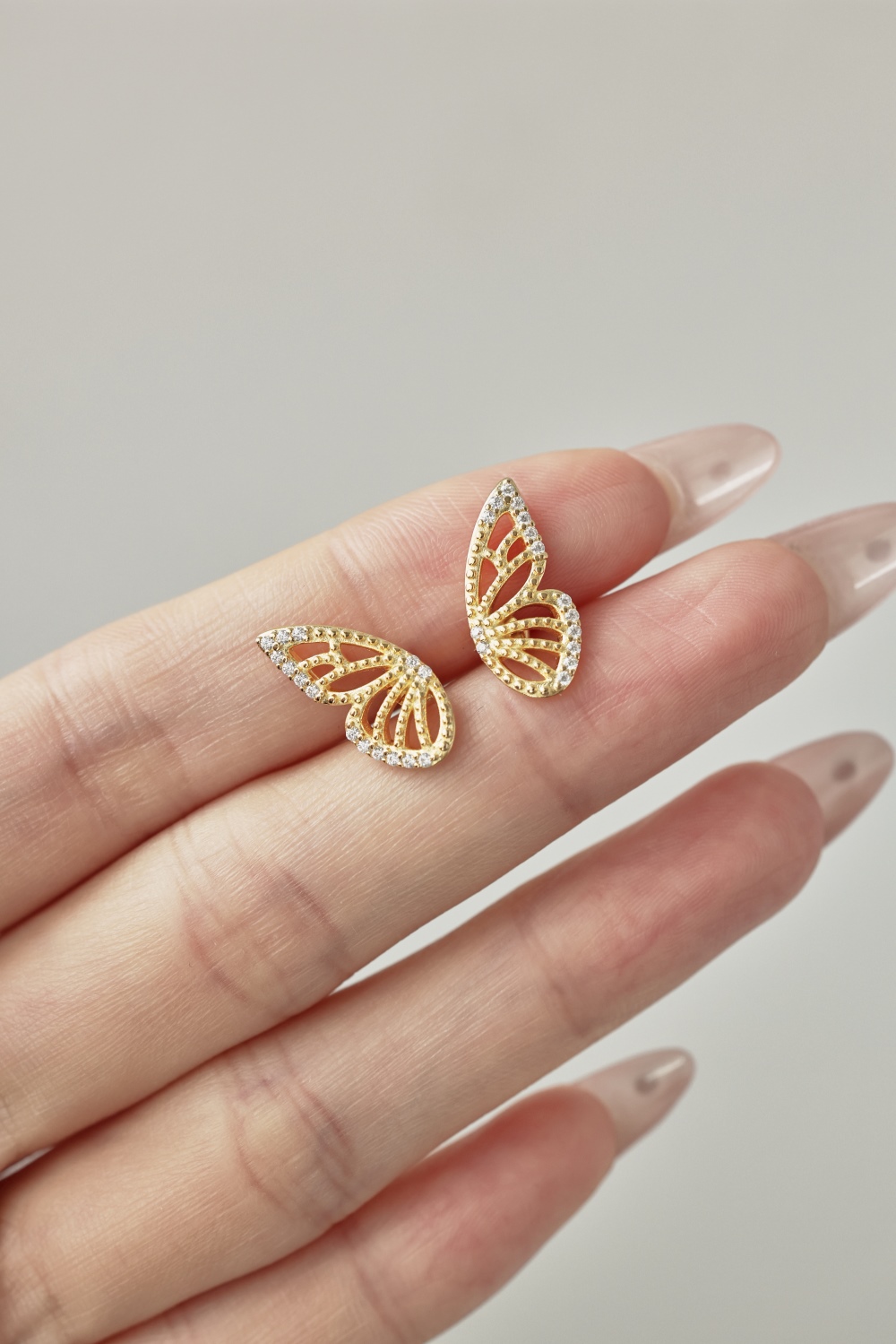 ARETES ALAS DE MARIPOSAS DORADAS