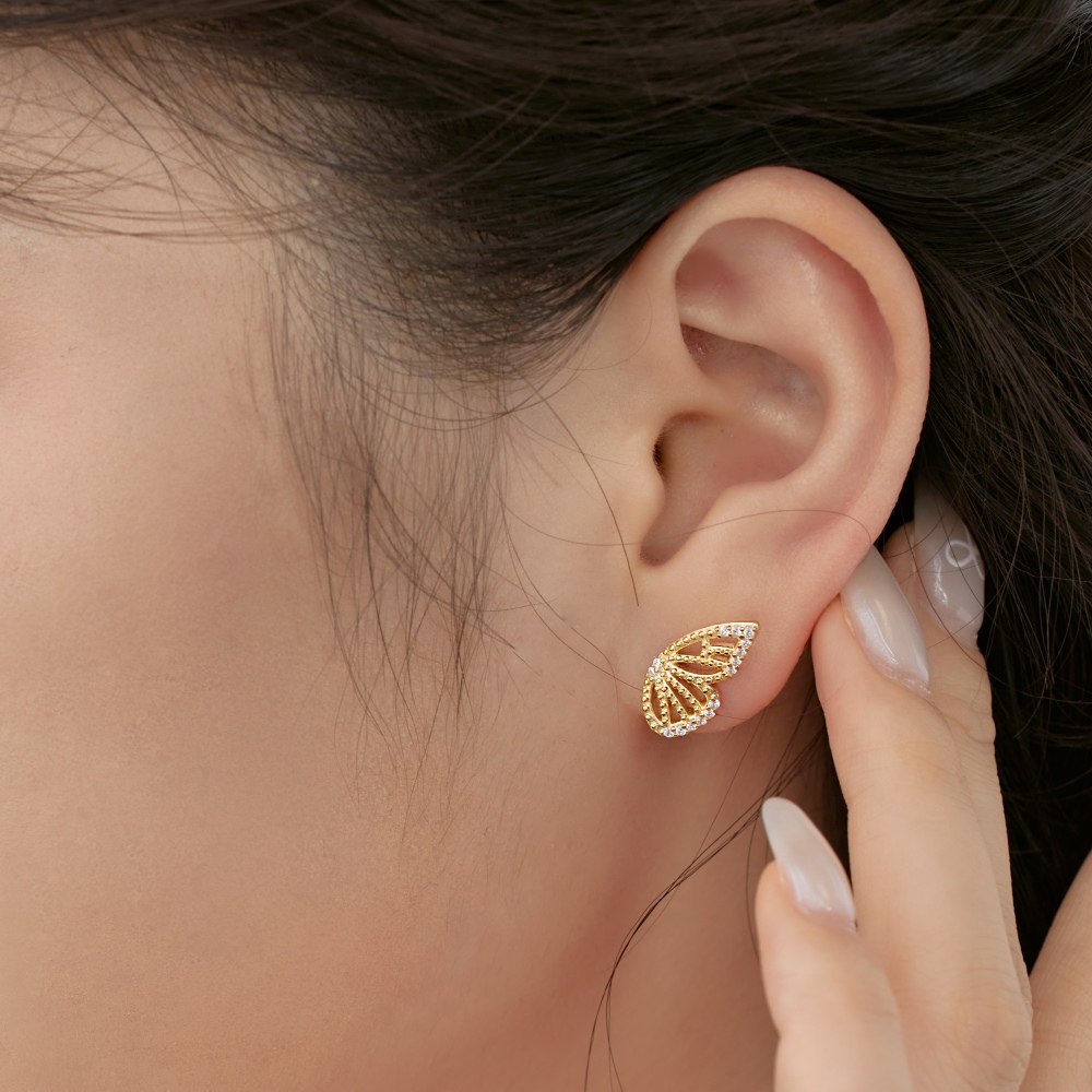 ARETES ALAS DE MARIPOSAS DORADAS