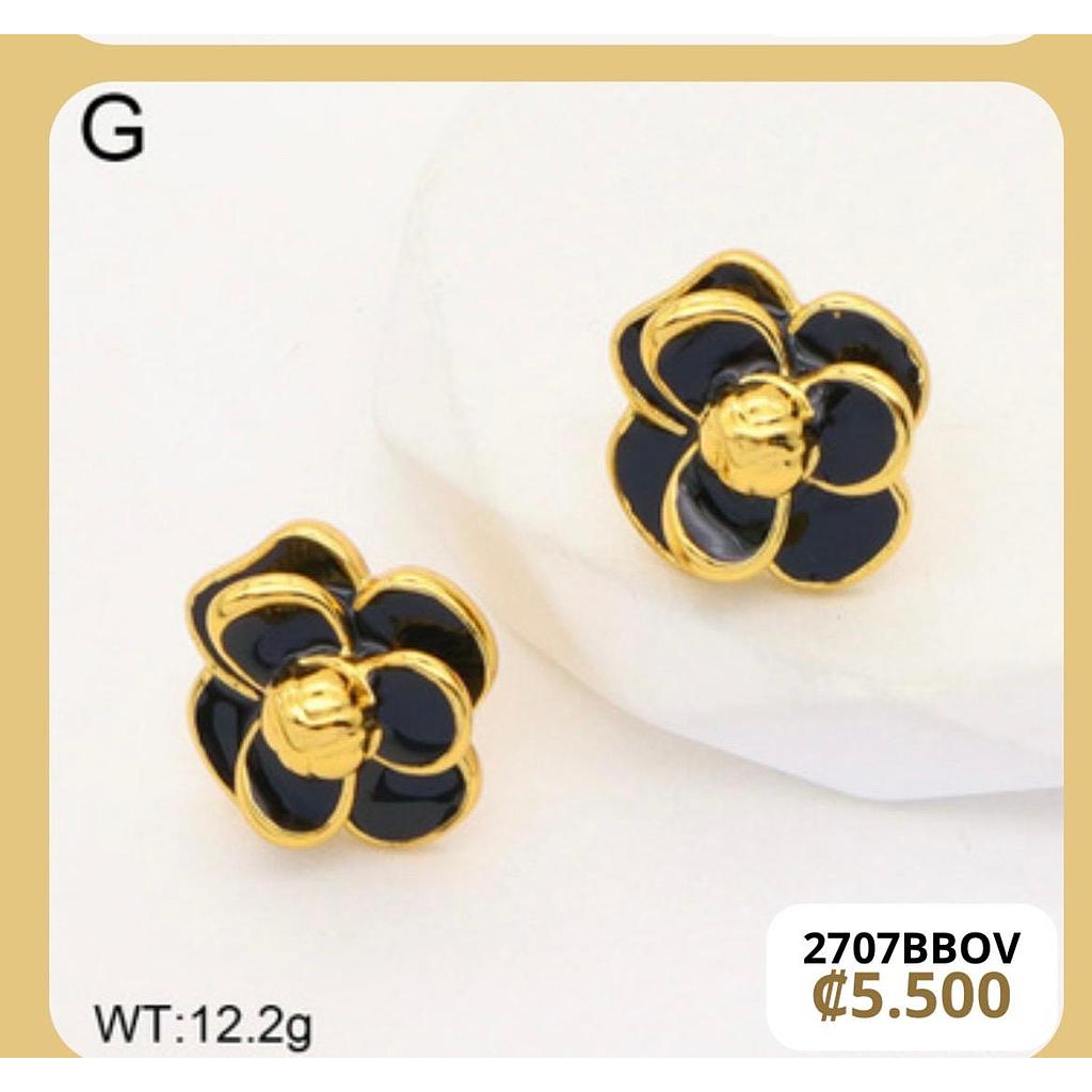 ARETES DE FLOR NEGRA
